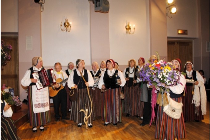 Folkloras kopa «Dreņģeri» atzīmēs 35 gadu jubileju