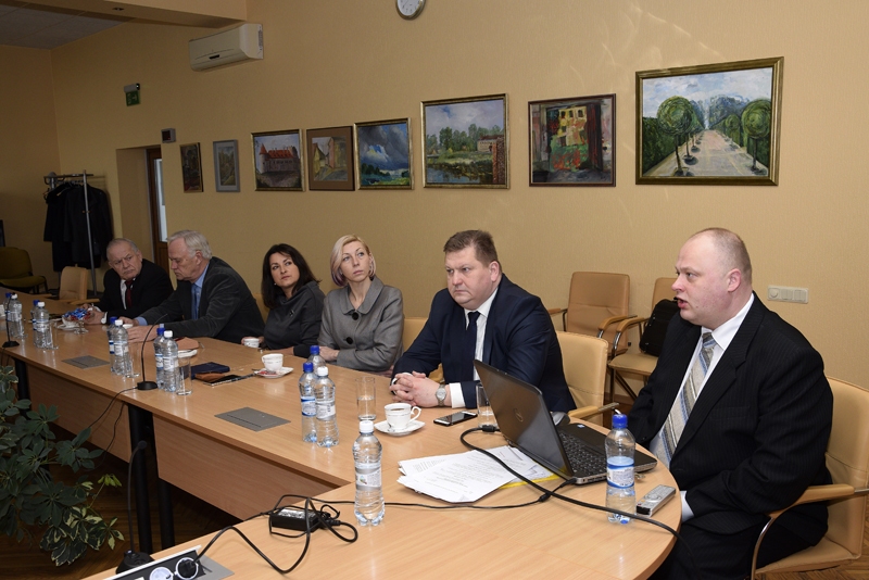 Ierēdņi izzina situāciju