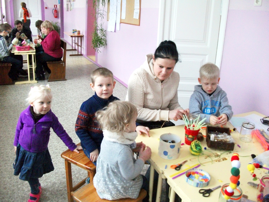 Jaunsaulē sveces lej pirms Sveču dienas