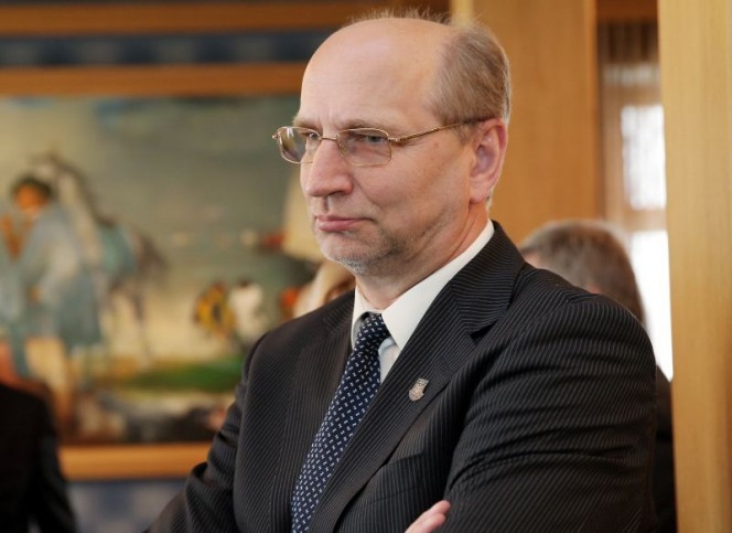 Ievēlēšanas termiņu pagarinās divkārt