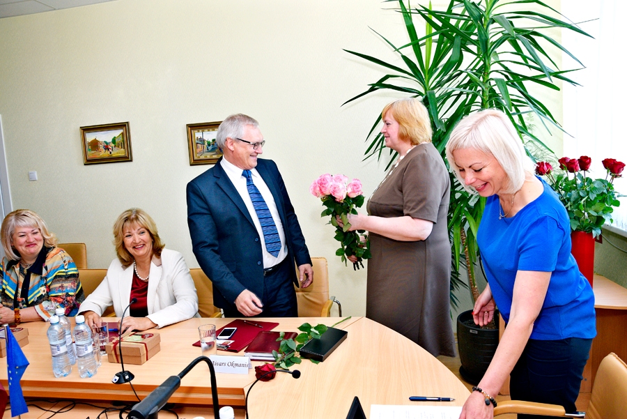 Sēdē valda pilnīga vienprātība