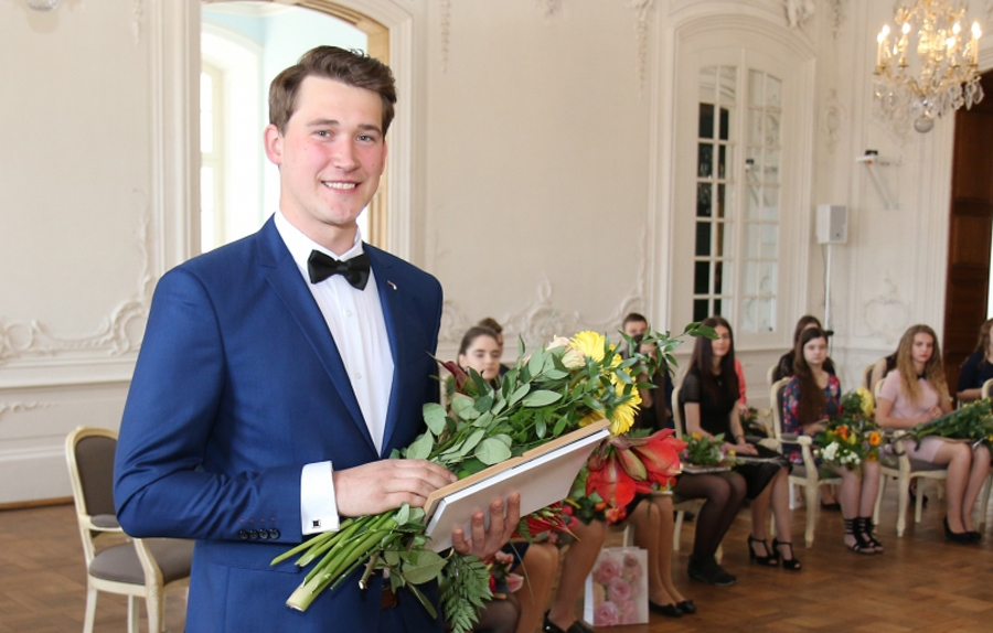 Valsts labāko skolēnu vidū baušķenieks un iecavnieks