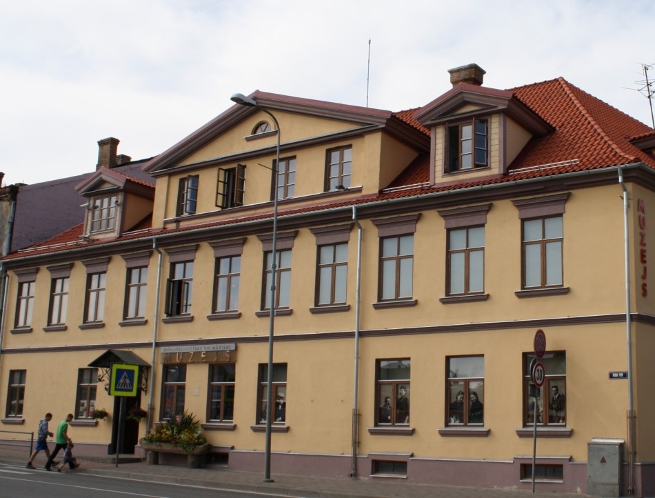 Aizņemsies 65 969 eiro Bauskas muzeja ēkas jumta un fasādes atjaunošanai