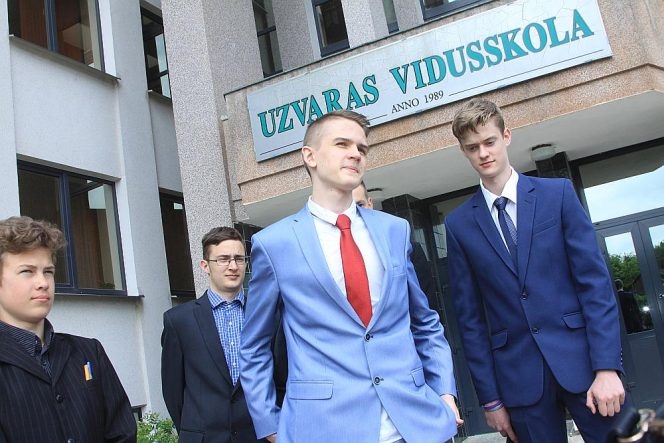 Bauskas novada reorganizējamās vidusskolas absolvēs 30 skolēni