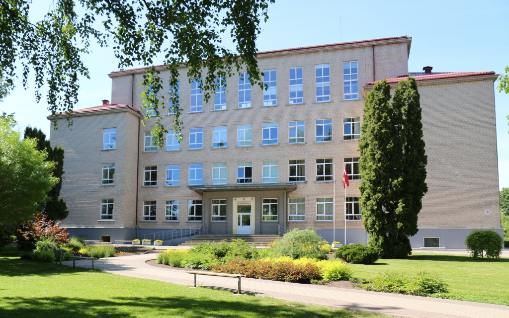 Deputāts: Iecavas novadam internātskola ir vajadzīga