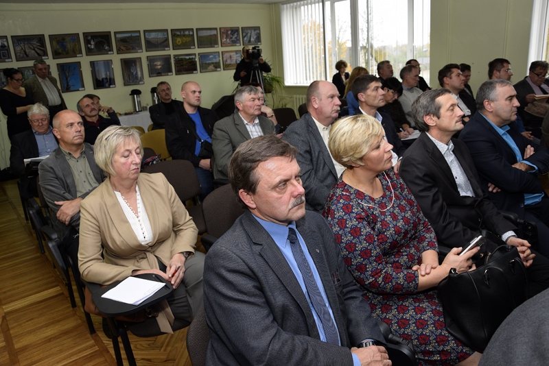Ministrs apsola nākamgad salabot ceļu no Grenctāles līdz Panemunei