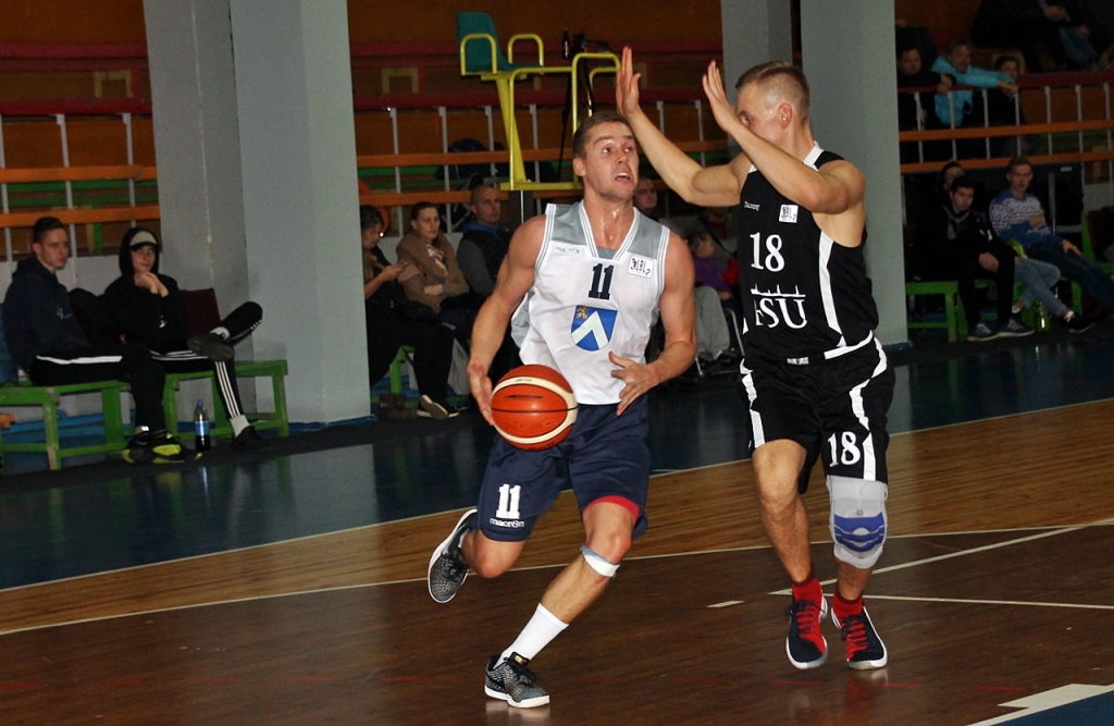 FOTO: Bauskas basketbolisti arī mājās cieš sagrāvi