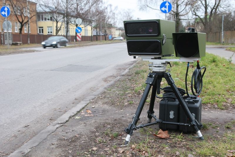 Uz ceļiem sāks darboties 12 pārvietojamie fotoradari