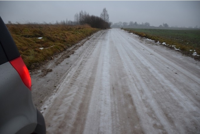 Sliktākais ceļu stāvoklis Latvijas centrālajā daļā