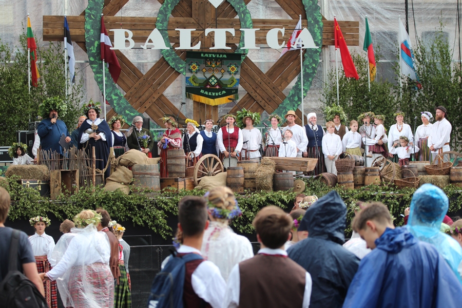 FOTO: starptautiskā folkloras festivāla «Baltica» noslēgums