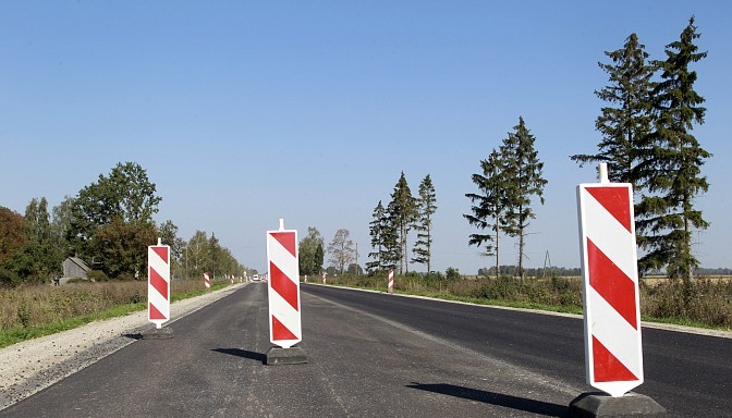 Uz Rīgas apvedceļa starp Bauskas un Jelgavas šosejām līdz nedēļas beigām ierobežos satiksmi