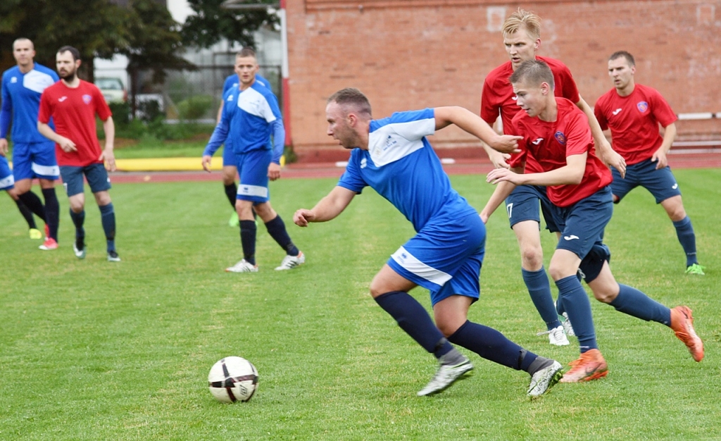 FOTO: «Bauskas BJSS/SC Mēmele» futbolisti aizvada savu otro sezonu