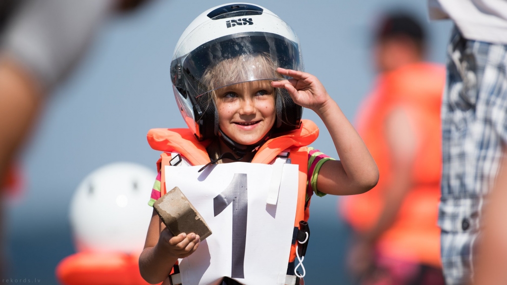 «Mēmeles sports» jaunie ātrumlaivu piloti «Formula Future» sacīkstēs izcīna godalgas