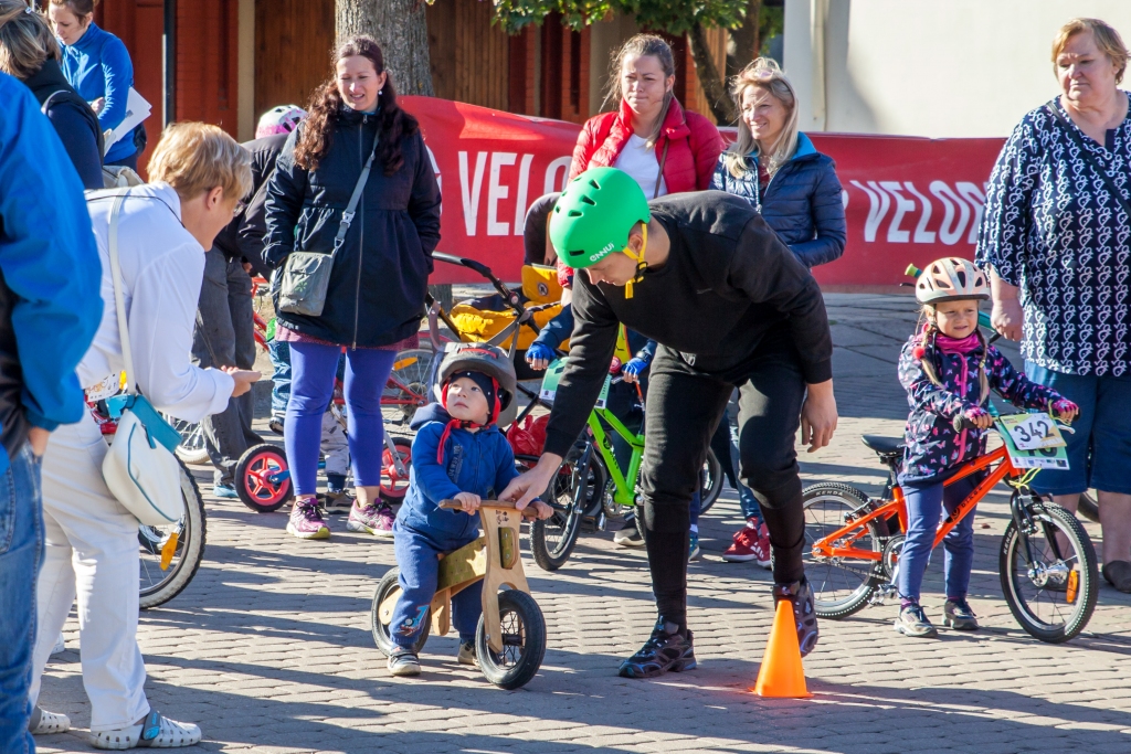 FOTO: «Bauskas velo rudens 2018» priecē ikvienu dalībnieku