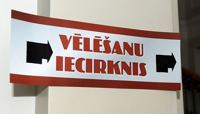 Iedzīvotāji sašutuši, ka Iecavas vēlēšanu iecirknī balsi nevar nodot glabāšanā