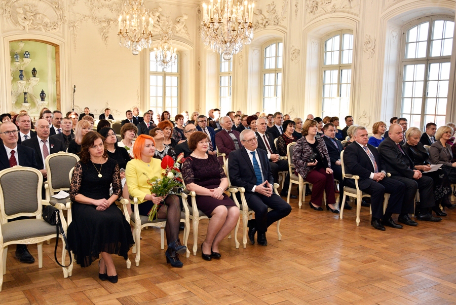 Apliecina zemgaliešu darba tikumu