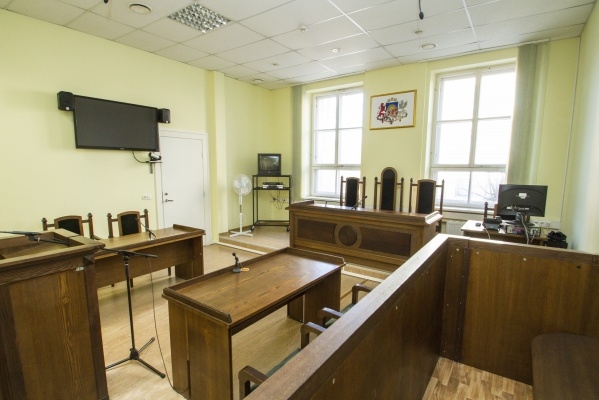 Apgabaltiesai no jauna jāvērtē pašvaldības kompetence spēļu zāles atvēršanai Iecavā