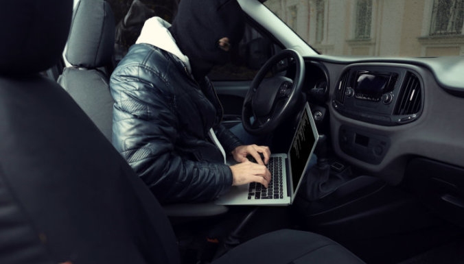 Valsts policija: Mūsdienās automašīnas nozagt vieglāk nekā pirms 20 gadiem