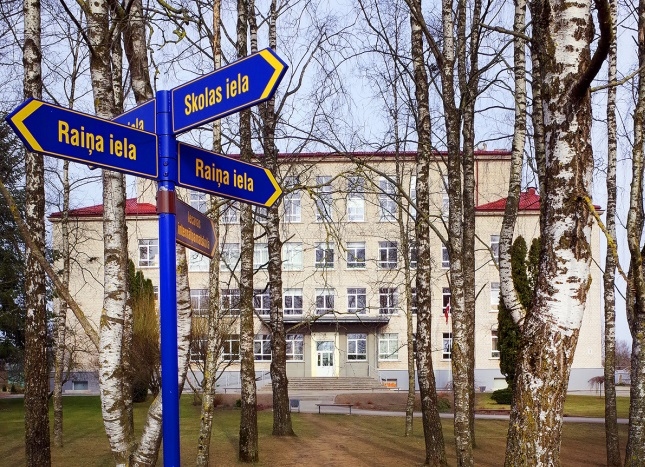 Nesaskata jēgu dienesta viesnīcas pastāvēšanai Iecavā
