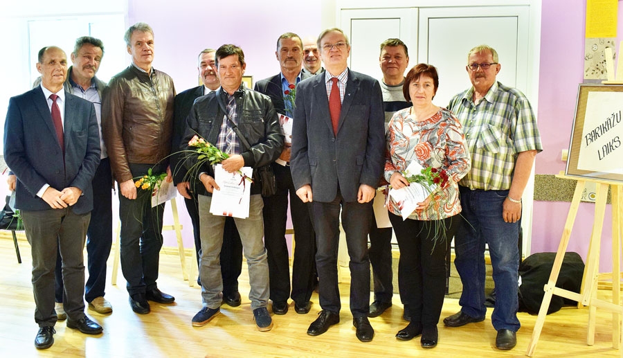 Atkalsatikšanās ar «cīņu biedriem»