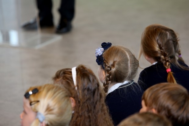 Latvijas skolās noslēdzas mācību gads