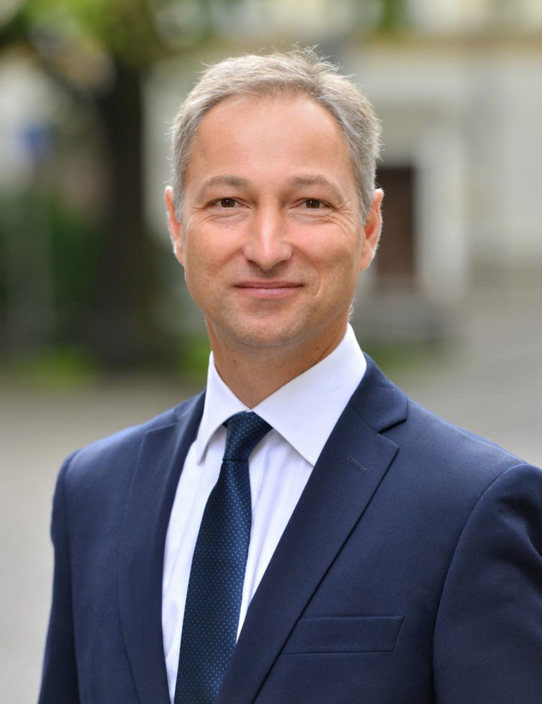 Komentāri: ziedojumi draudzēm