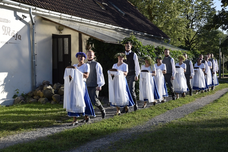 FOTO: Ielīgošana pie Baltās mājas Rundālē