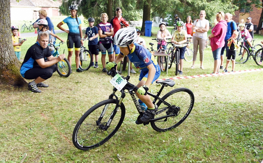 FOTO: Iecavas pirmā velo diena