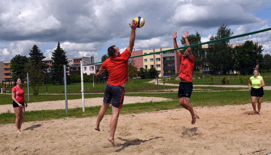 FOTO: Smilšu volejbola turnīrs Īslīces pagastā