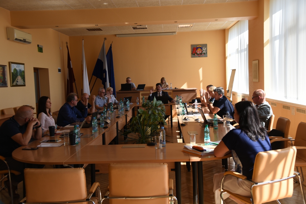Valsts nepiešķirs aizdevumu jaunbūvējamās sporta halles plānotajam sadārdzinājumam