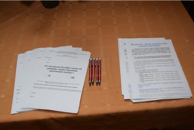 Rundāles novadā aptaujā vairums ir pret novadu reformu, piedalījās mazāk par pusi balsstiesīgo