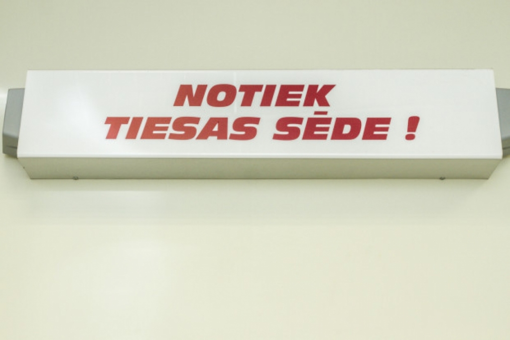 Vecsaules pamatskolas bijušo grāmatvedi notiesā par 71 432 eiro piesavināšanos
