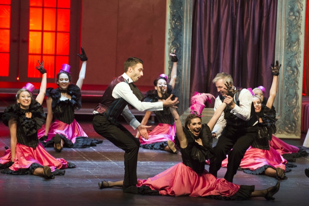 Operete «Jautrā atraitne» šogad Rīgā tiks izrādīta tikai vienu reizi