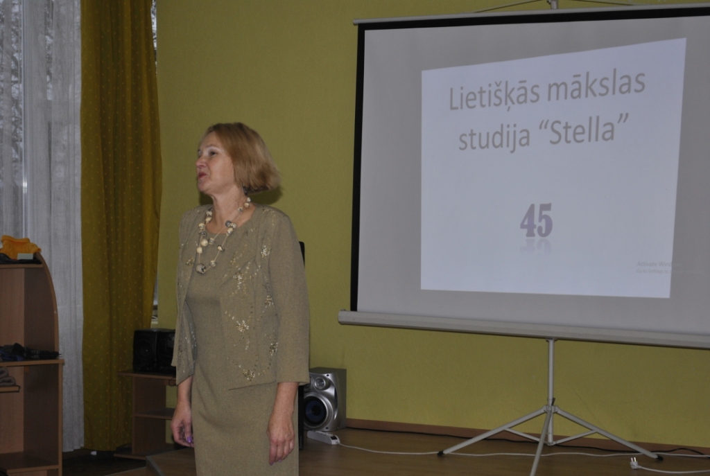 FOTO: Tautas lietišķās mākslas studija «Stella» Uzvarā svin 45. jubileju