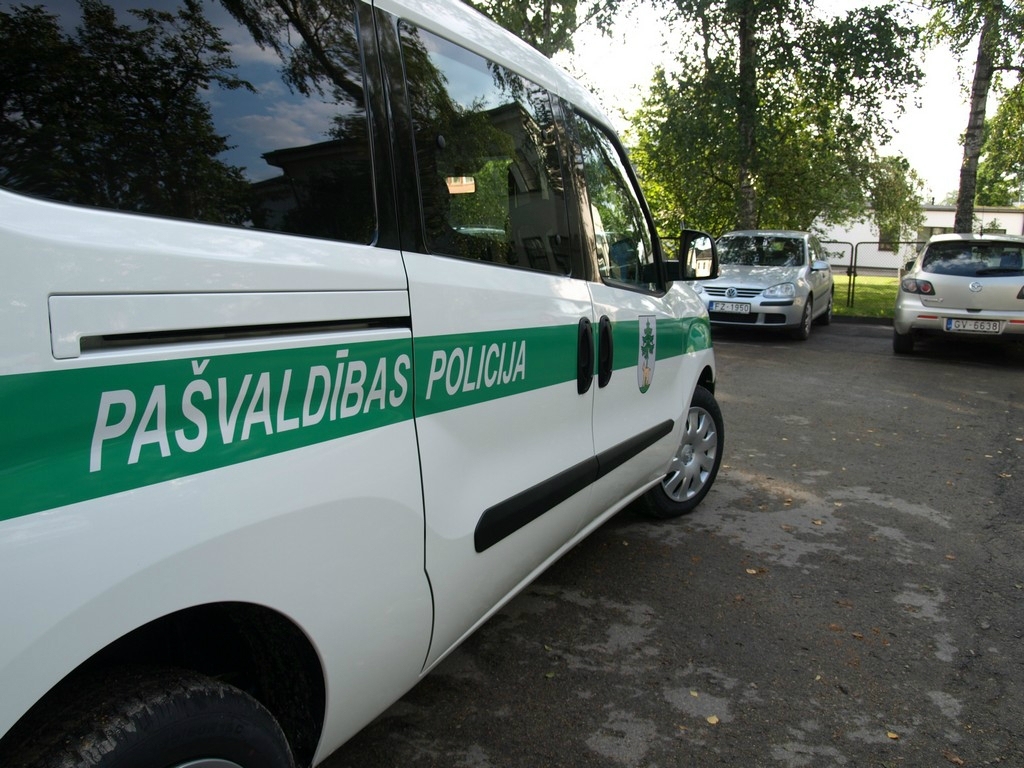 Zemgales pašvaldību likumsargi norāda uz nevienmērīgu materiāli tehniskās bāzes nodrošinājumu mazās un lielās pašvaldībās