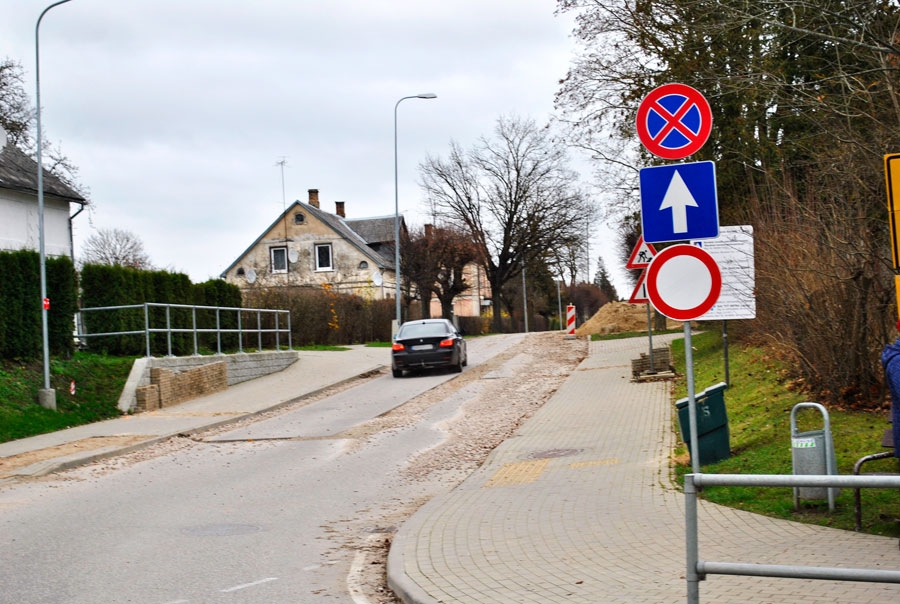 Saglabās satiksmes ierobežojumus