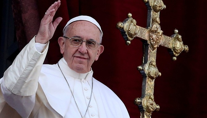 Pāvests Francisks Latvijas iedzīvotājiem un ģimenēm sūta Dieva svētību, prieku un miera vēsti