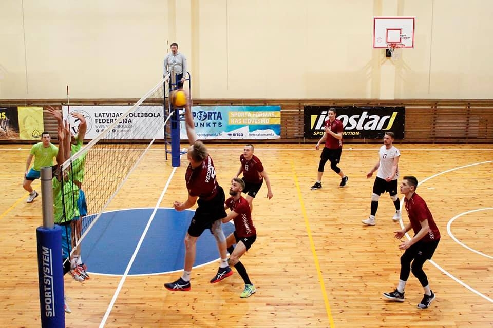 Vecumnieku volejbolisti piedzīvo minimālas neveiksmes