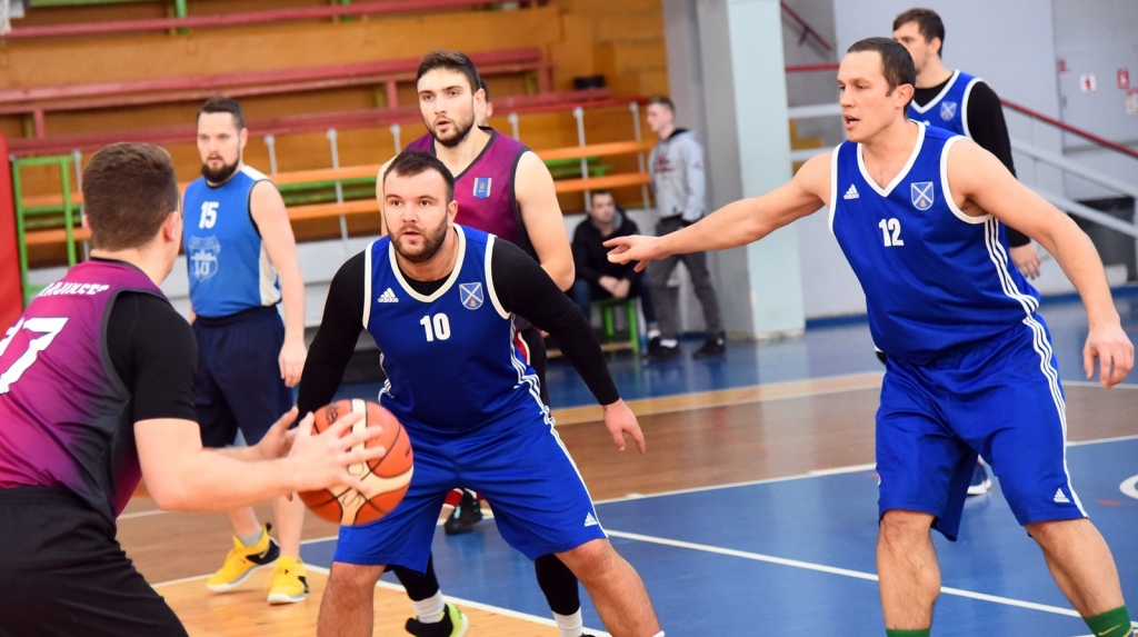 FOTO: Noskaidro «Mēmeles kausa» ieguvējus basketbolā