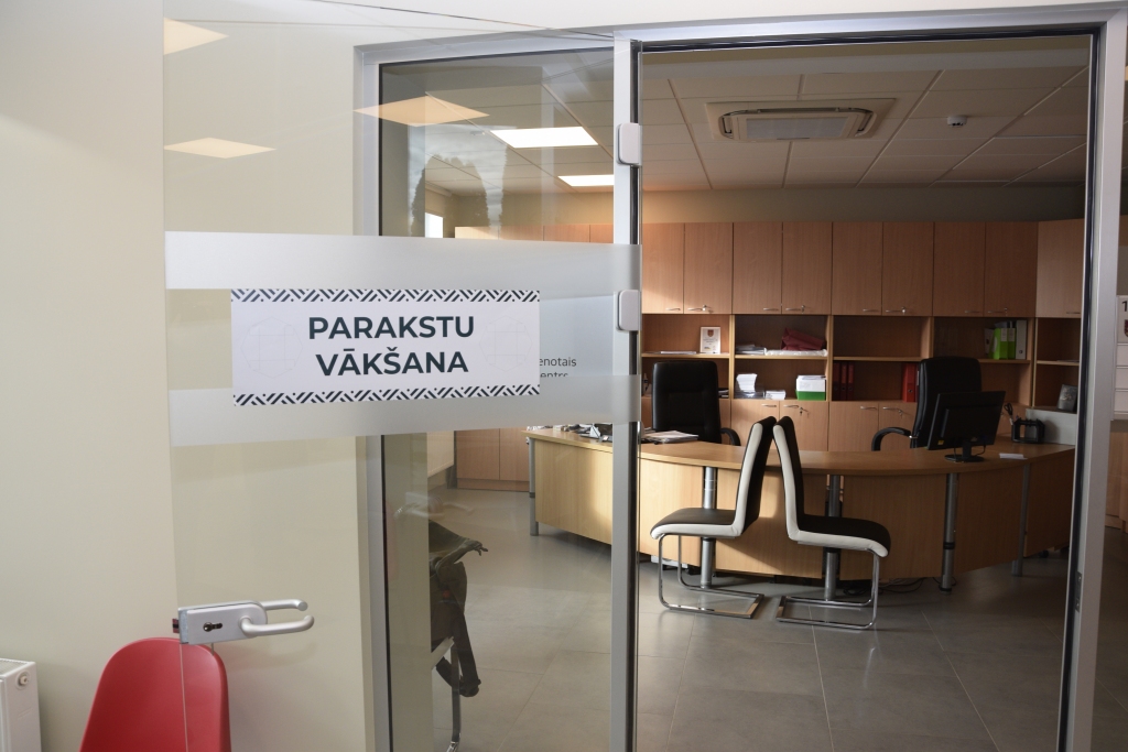 Parakstu vākšana noris neaktīvi