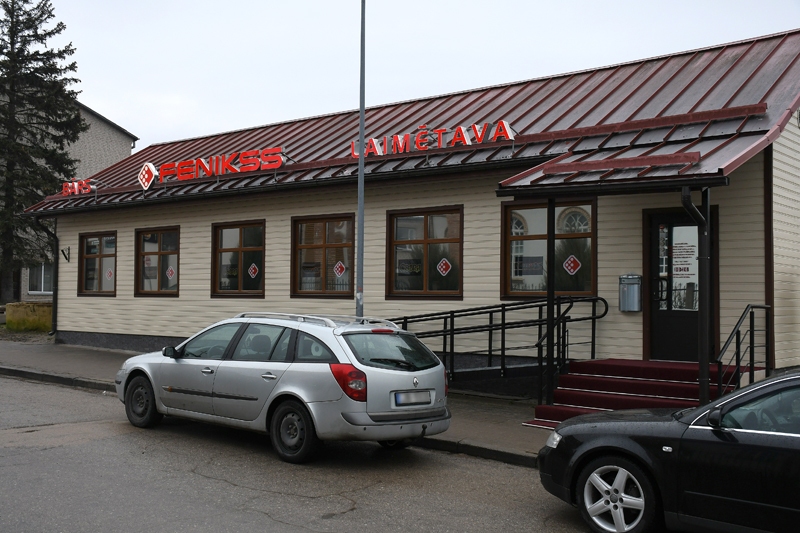 «Fenikss laimētavu» vēlas pārcelt uz Bauskas viesnīcu; pašvaldība pārvietošanu neatbalstīs