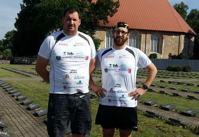 Godinot senču piemiņu, iecavnieki devušies 280 kilometru garā pārgājienā