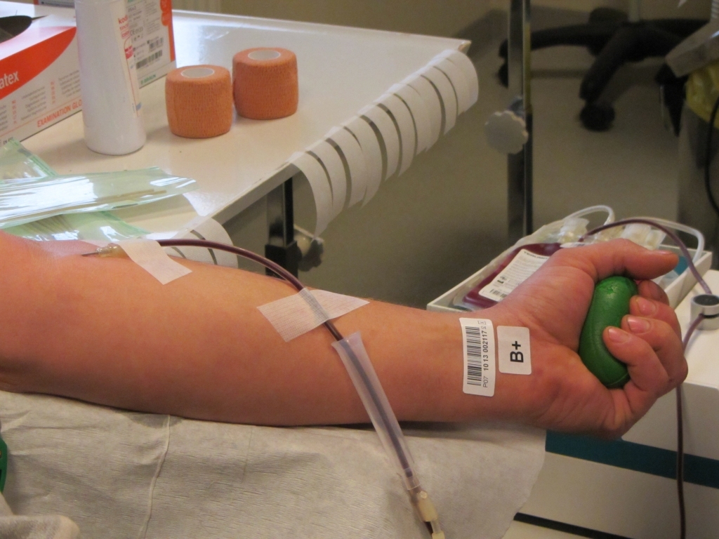 Bauskā asinis ziedo 61 donors