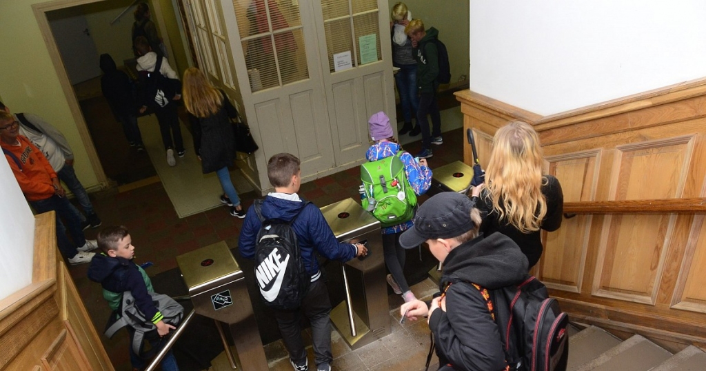 Vairākās Zemgales pašvaldībās sadarbībā ar kolēģiem no Lietuvas centīsies uzlabot vides drošību skolās