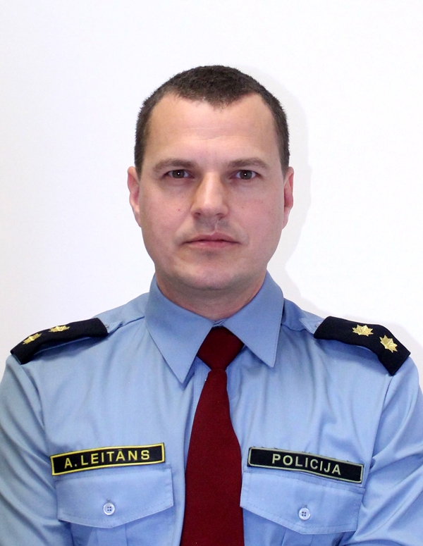 Jauno priekšnieku raksturo kā zinošu un perspektīvu