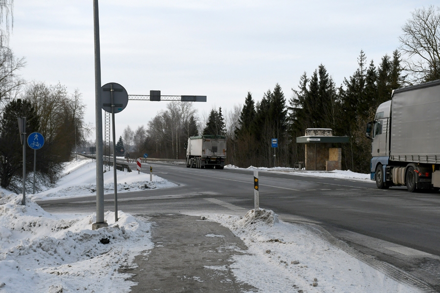 Ceraukstes pagastā gājēju pārejas nesola