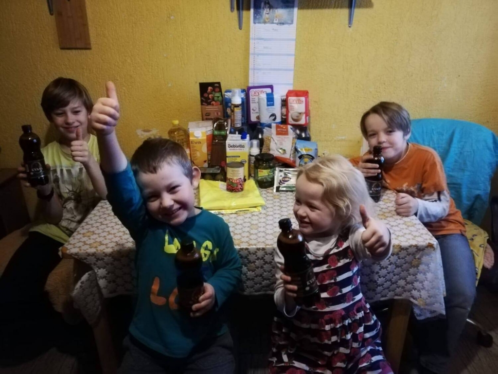 Biedrība «Laiks jauniešiem» turpina palīdzēt grūtībās nonākušām ģimenēm