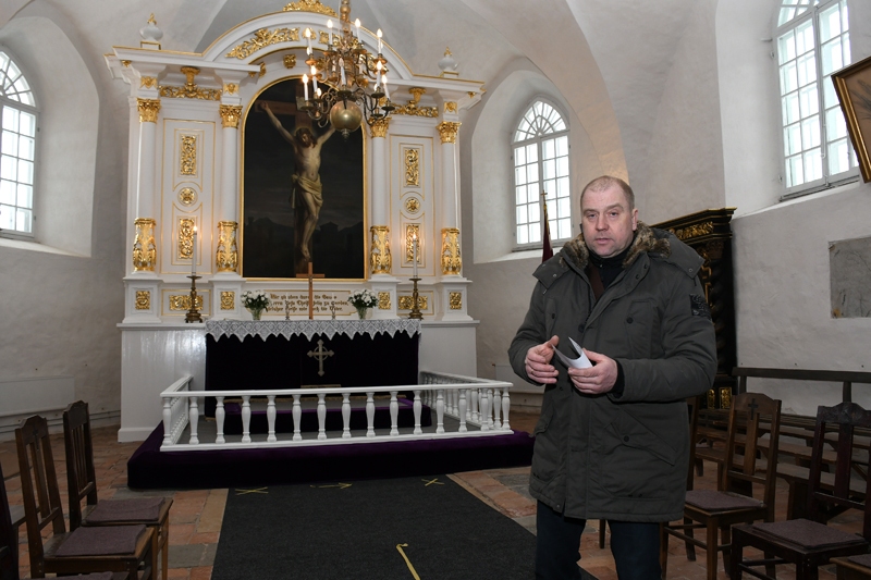 Atjaunots Bauskas luterāņu baznīcas vēsturiskais altāris