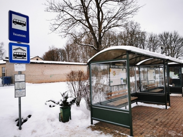 Atjaunoti divi autobusu reisi virzienā no Rīgas uz Vecumniekiem