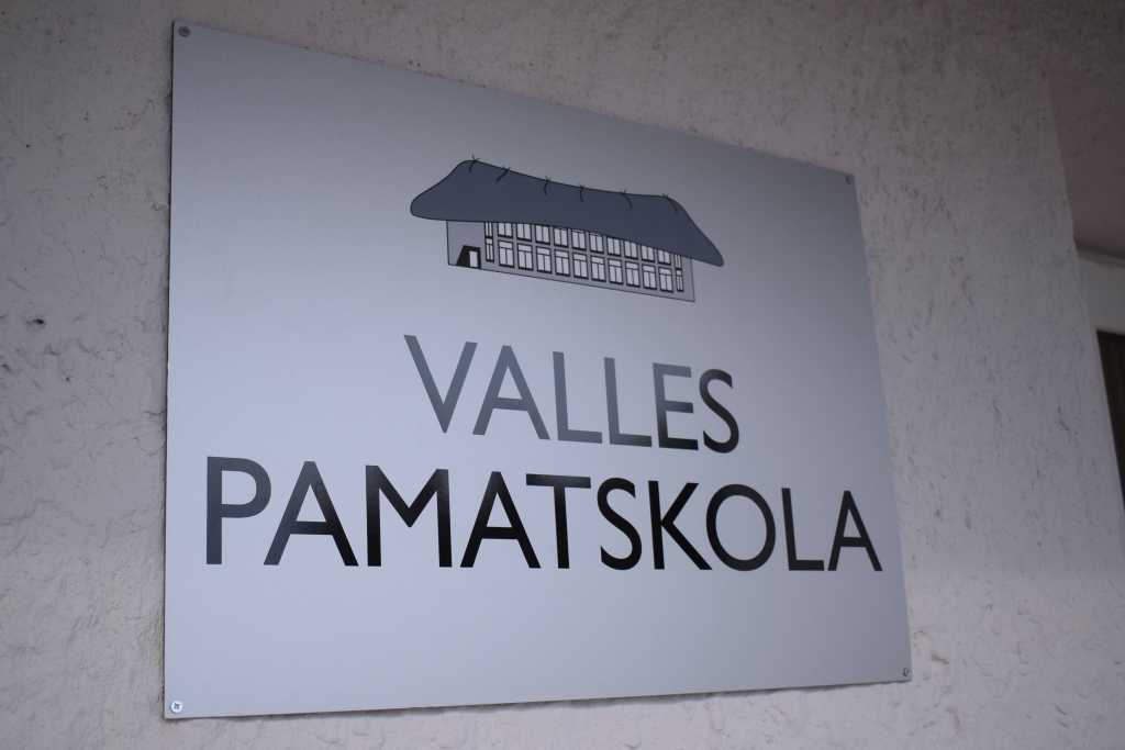 Vecumnieku novadā darbu klātienē pārtrauc Valles pamatskola un bērnudārzs «Cielaviņa»